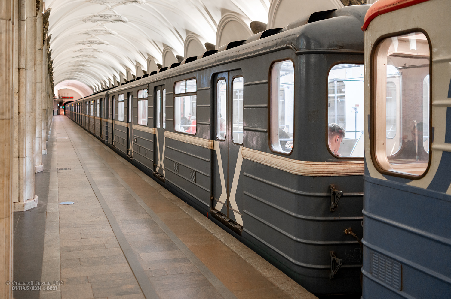 Москва, 81-714.5 (ЛВЗ/ВМ) № 8237 Москва, 81-714.5 (ЛВЗ/ВМ) № 8237