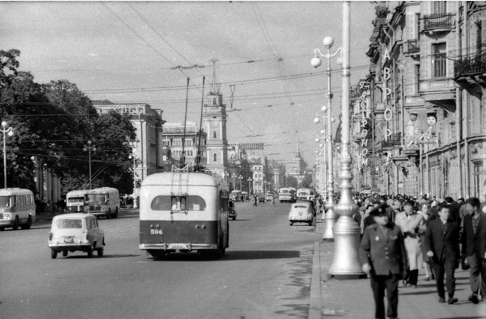 Szentpétervár, MTB-82D — 506