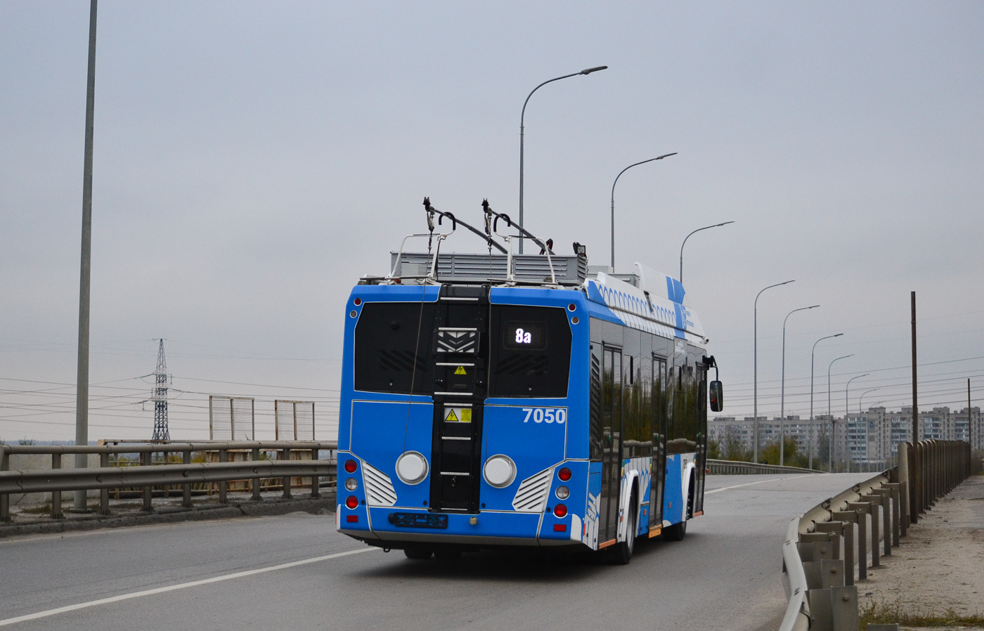 Волгоград, БКМ 32100D № 7050
