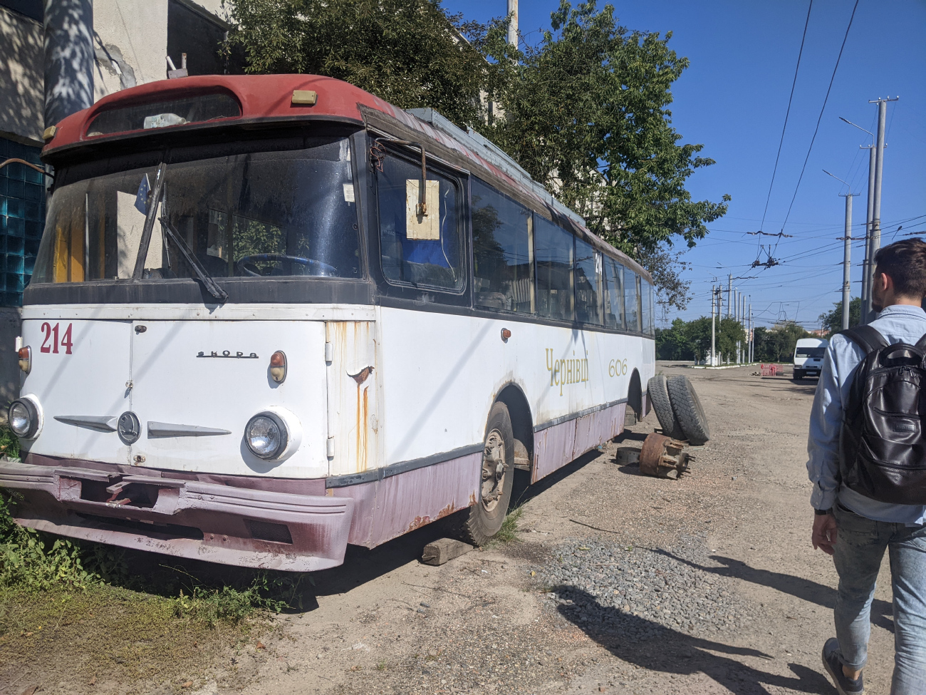 Черновцы, Škoda 9TrH27 № 214