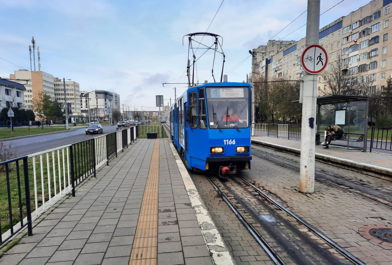 Львов, Tatra KT4D № 1166