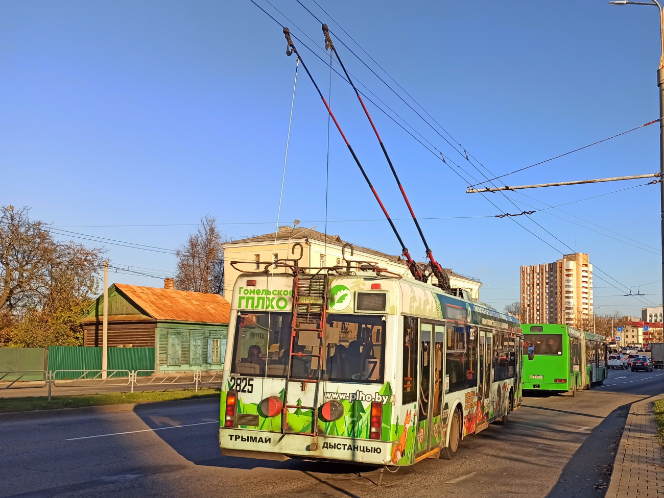 Гомель, БКМ 321 № 2825