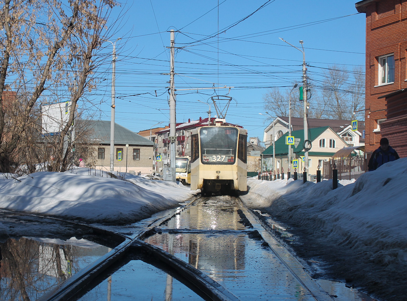 Tomsk, 71-619KT # 327