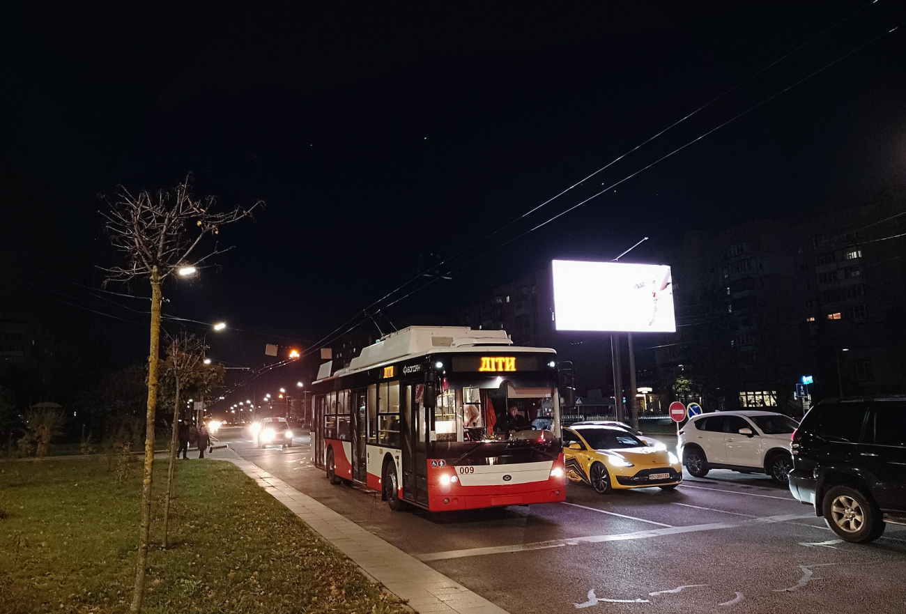 Луцк, Богдан Т70117 № 009