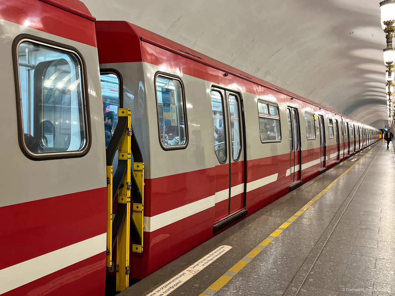 Szentpétervár, 81-723.1 — 23030