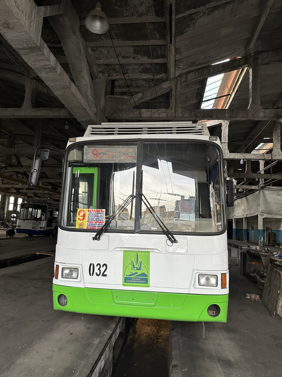 Ереван, ЛиАЗ-5280 (ВЗТМ) № 032