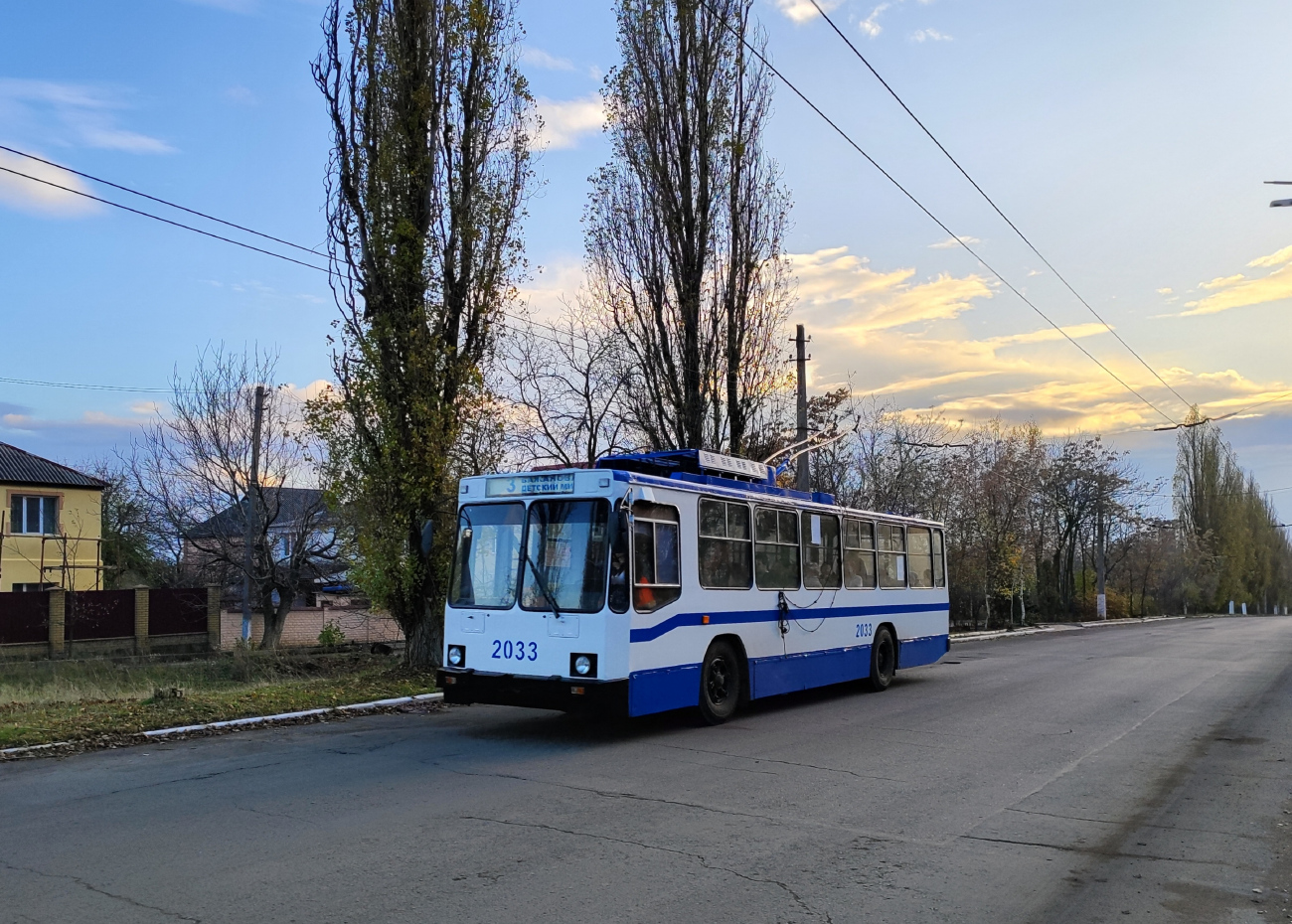 Макеевка, ЮМЗ Т2 № 2033