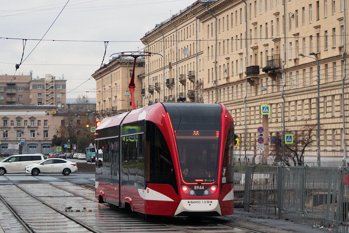 Санкт-Петербург, 71-923М «Богатырь-М» № 8944