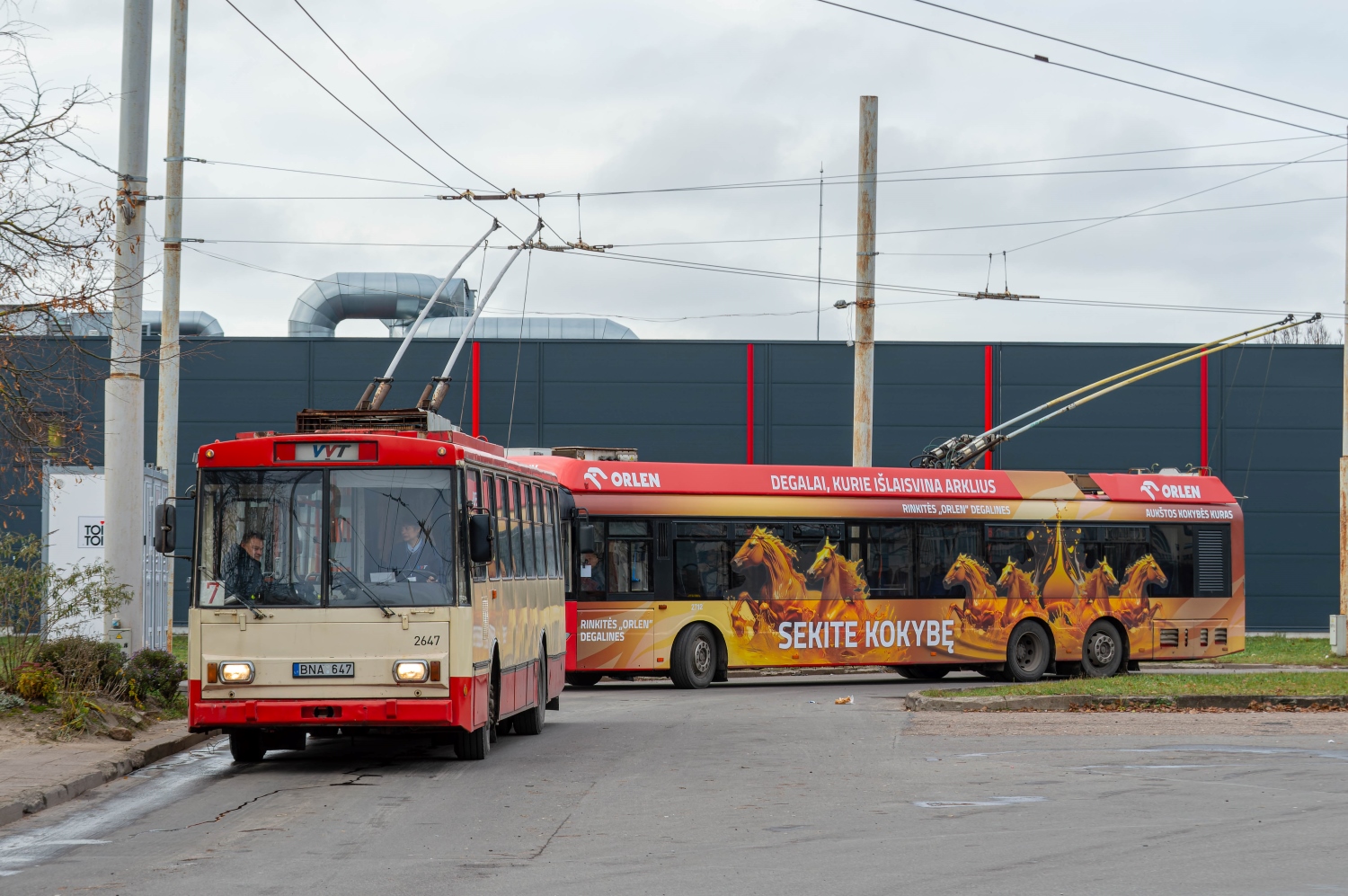 Vilnius, Škoda 14Tr13/6 № 2647