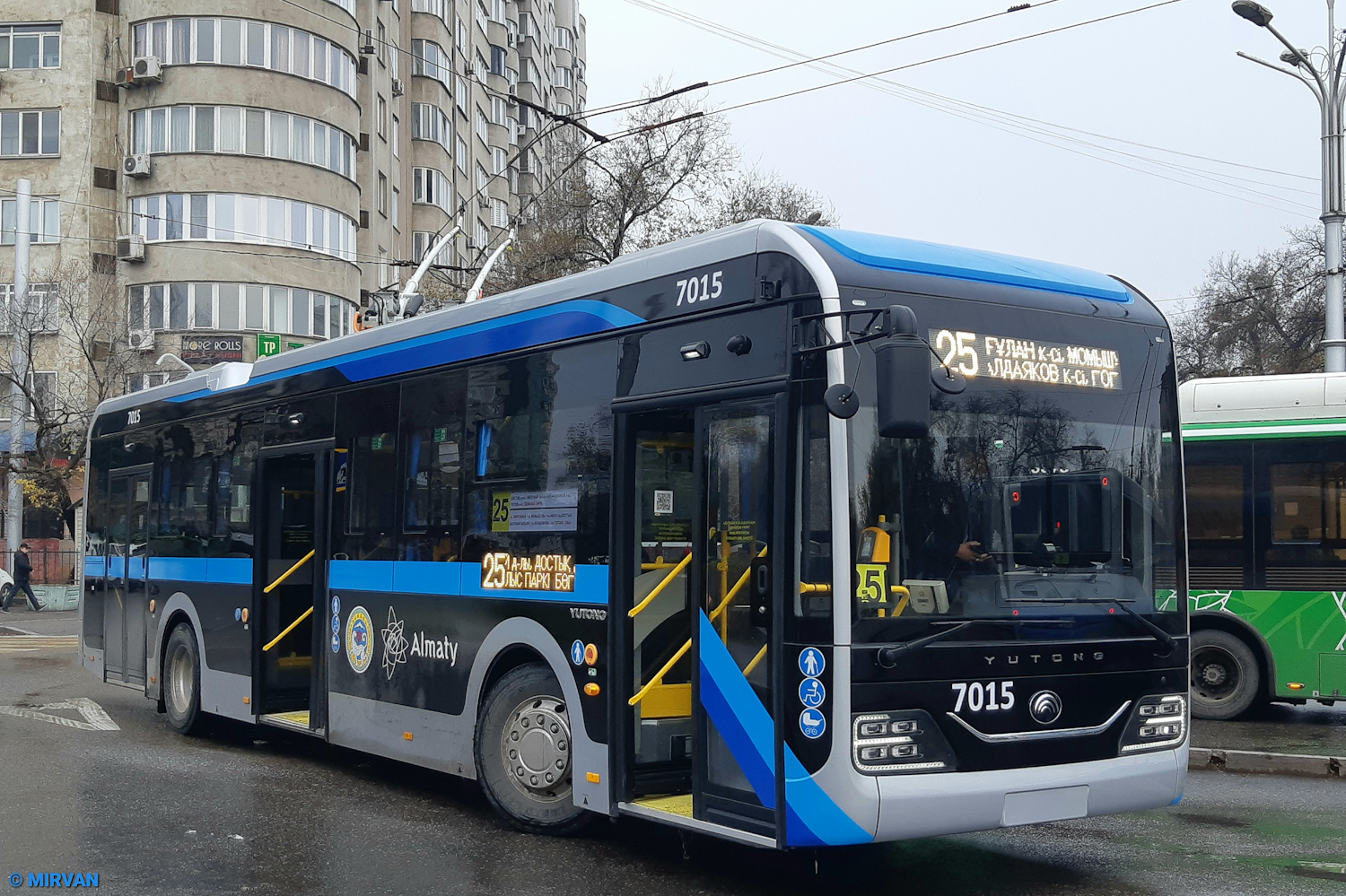 Almaty, Yutong ZK6128BEVG (QazTehna) Nr. 7015 Almaty, Yutong ZK6128BEVG (QazTehna) Nr. 7015