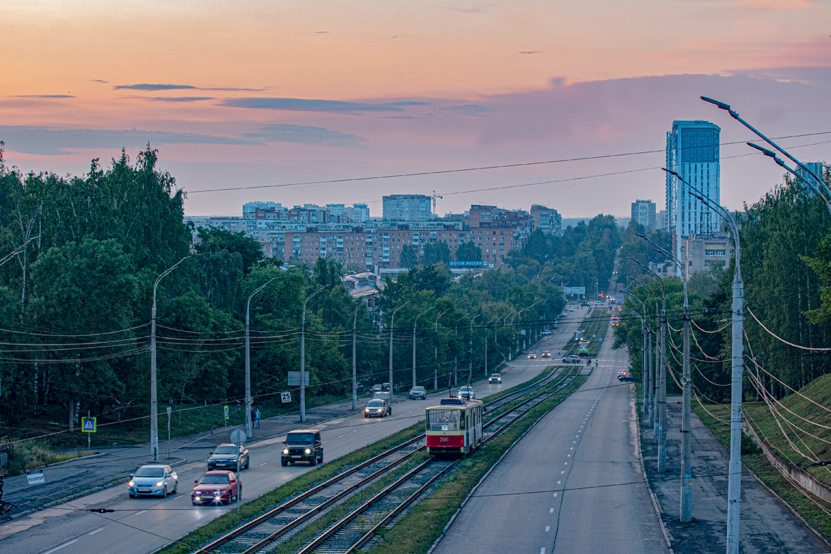 Ijevsk, Tatra T6B5-RA N°. 2041