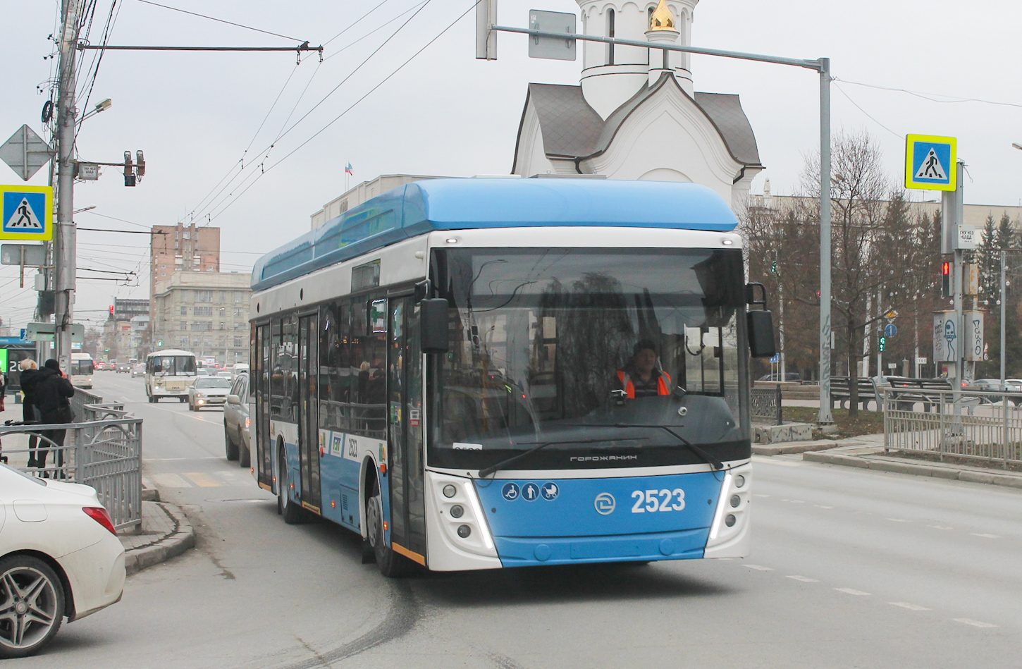 Новосибирск, УТТЗ-6241.01 «Горожанин» № 2523