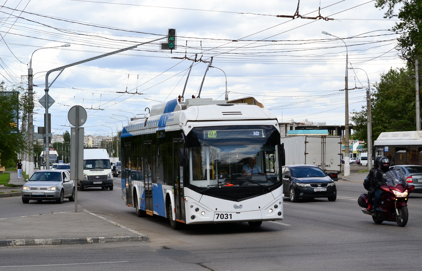 Волгоград, БКМ 32100D № 7031
