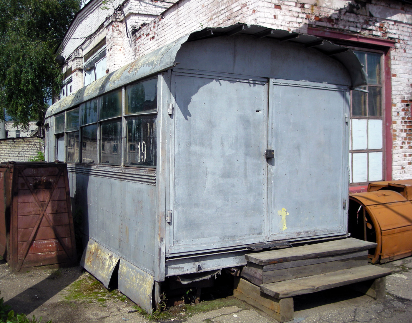 Szmolenszk, RVZ-6M2 — 19; Szmolenszk — Inappropriate use, museum vehicles