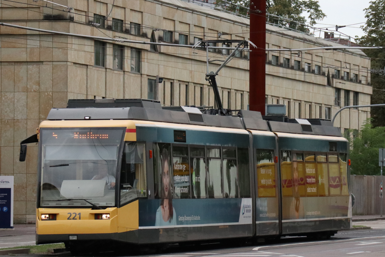 Карлсруэ, Duewag GT6-70DN № 221