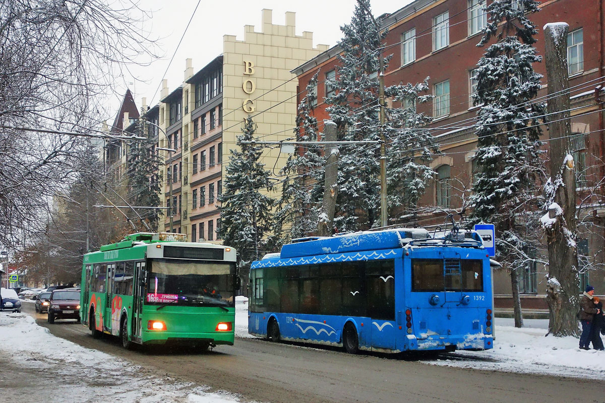 Saratov, Trolza-5275.06 “Optima” Nr. 1309; Saratov, Trolza-5265.00 “Megapolis” Nr. 1392