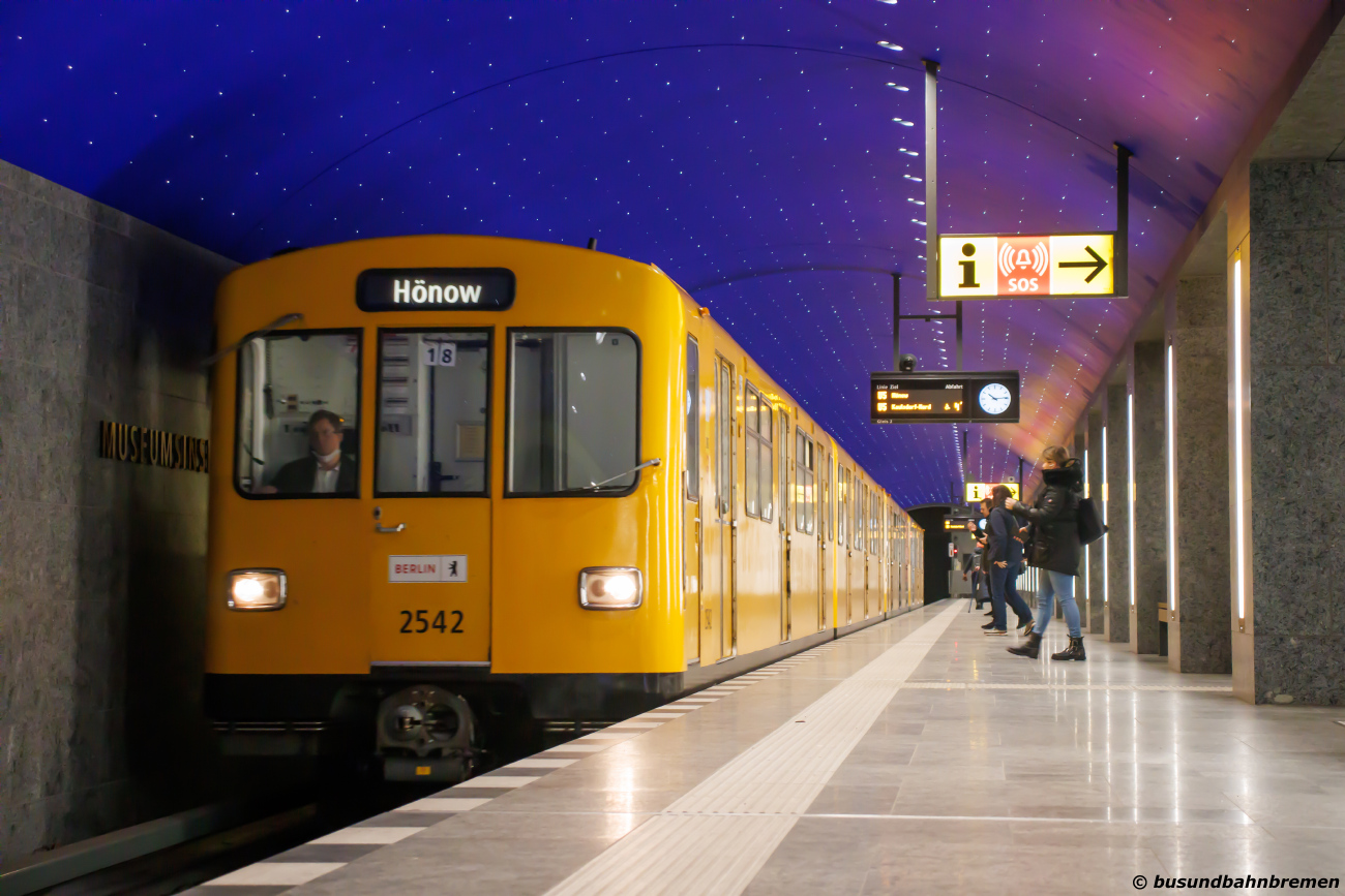 Берлин, BVG F74E № 2542