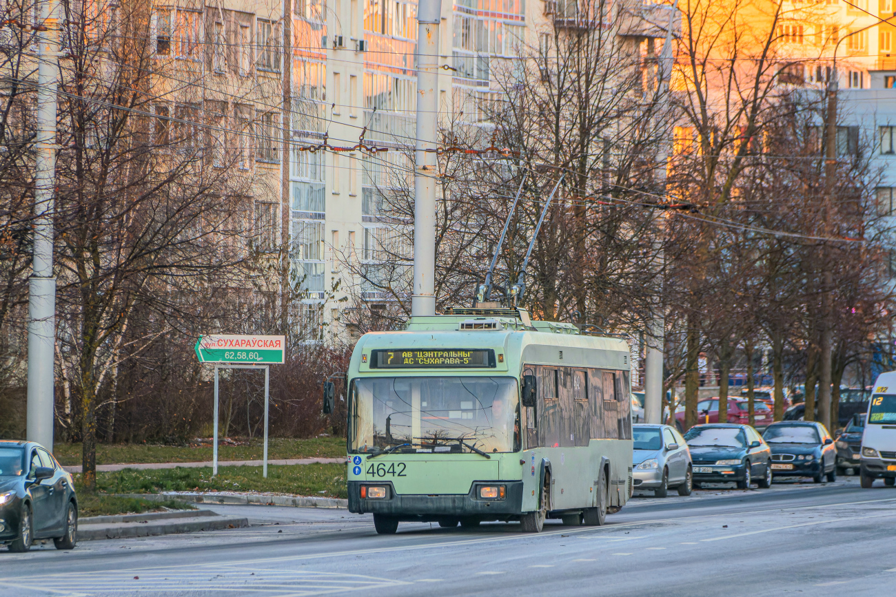 Минск, БКМ 321 № 4642