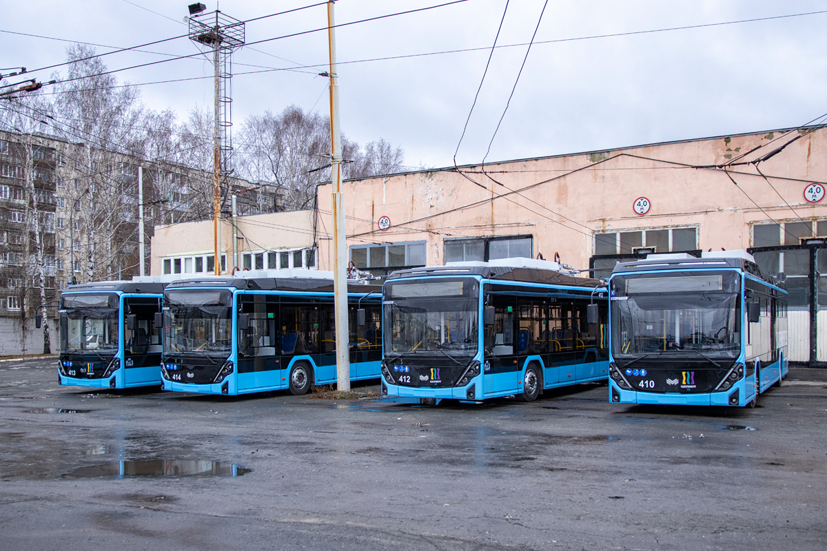 Екатеринбург, БКМ 32100D «Ольгерд» № 412; Екатеринбург, БКМ 32100D «Ольгерд» № 410 Екатеринбург, БКМ 32100D «Ольгерд» № 412; Екатеринбург, БКМ 32100D «Ольгерд» № 410