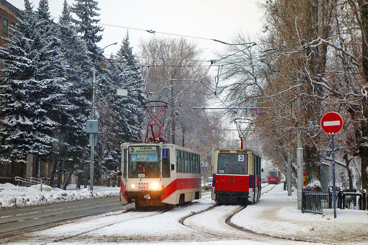 Саратов, 71-608К № 2269; Саратов, 71-605 (КТМ-5М3) № 1286