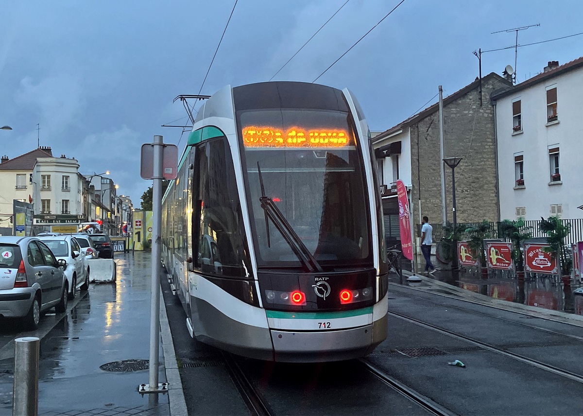 Paris - Versailles - Yvelines, Alstom Citadis 302 Nr. 712