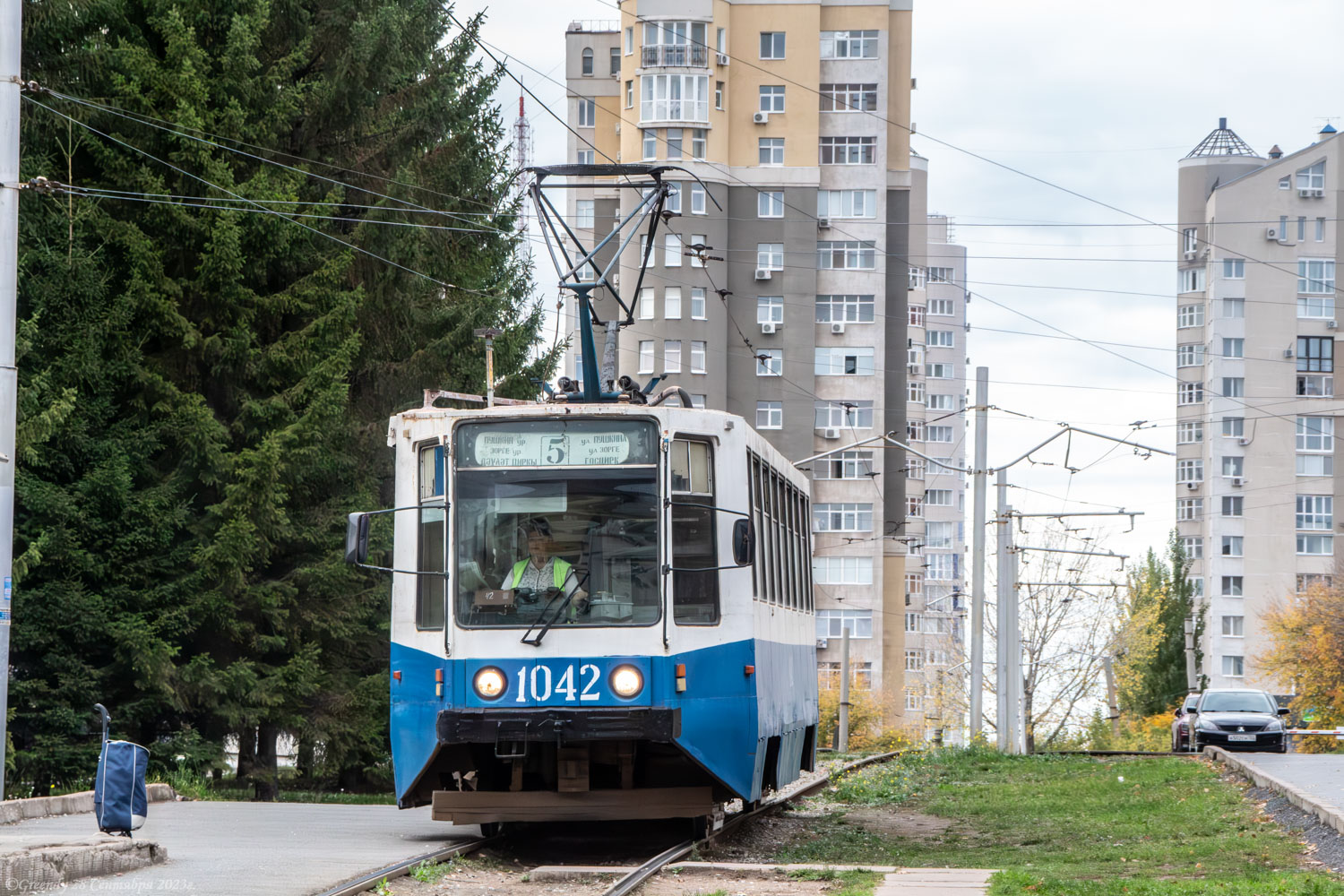 Уфа, 71-608К № 1042