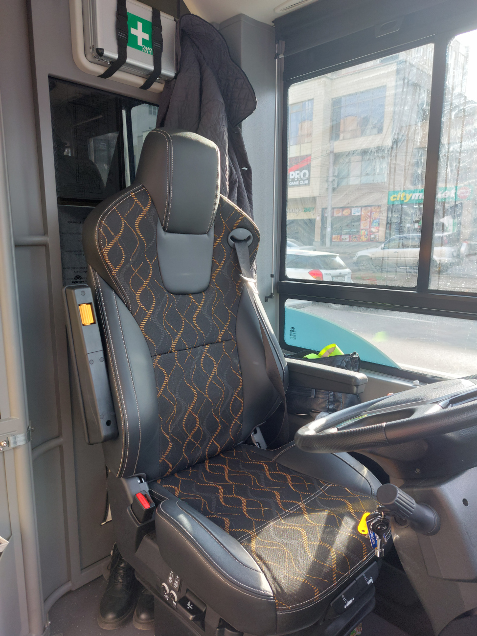 Almatî, Yutong ZK6128BEVG (QazTehna) Nr. 7017 Almatî, Yutong ZK6128BEVG (QazTehna) Nr. 7017