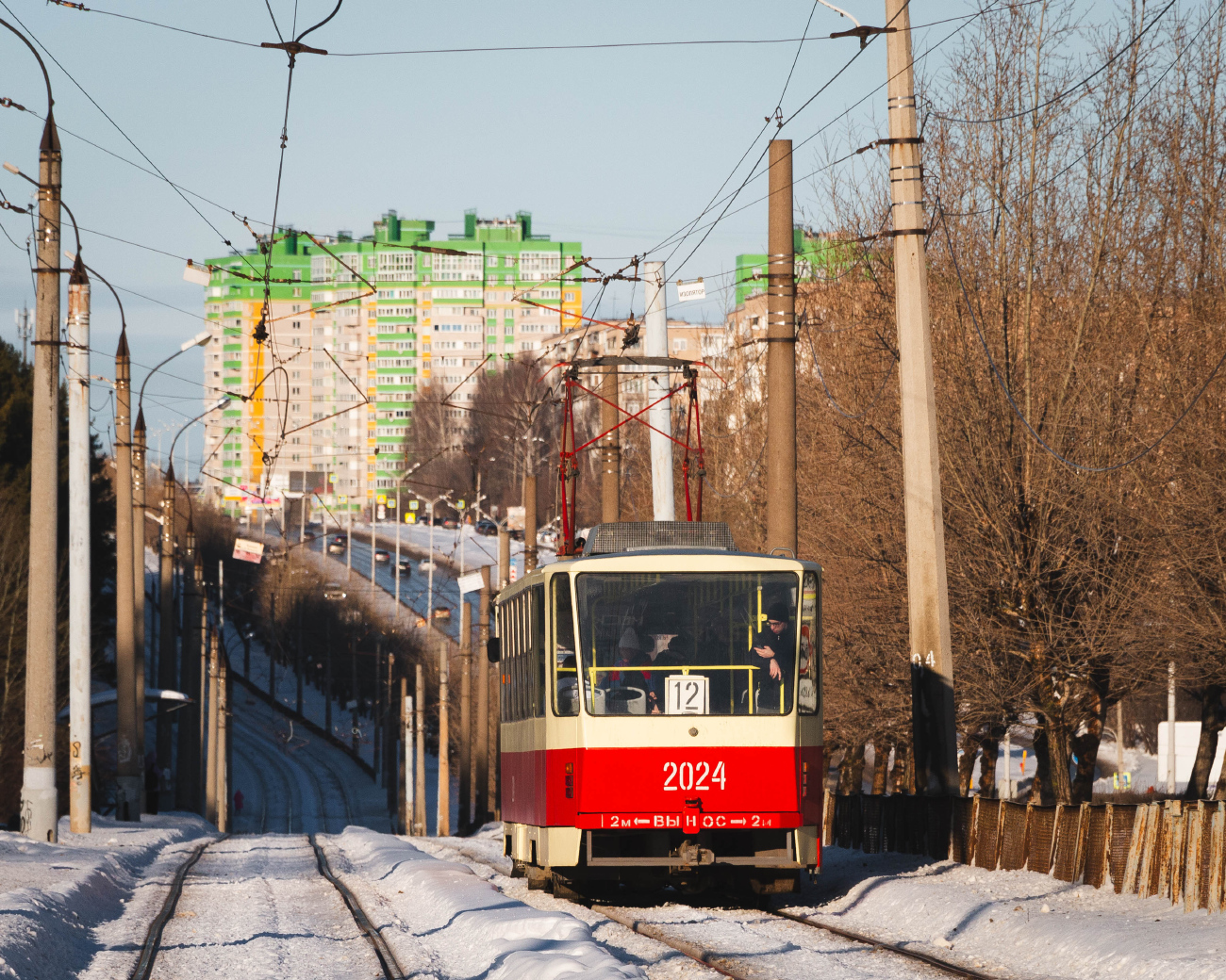 Ižkar, Tatra T6B5SU № 2024