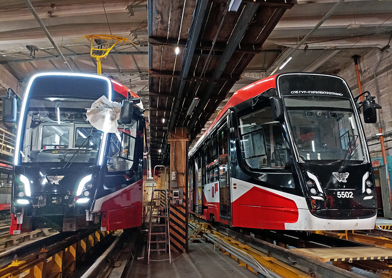 Санкт-Петербург, 71-628-02 № 5507; Санкт-Петербург, 71-628-02 № 5502