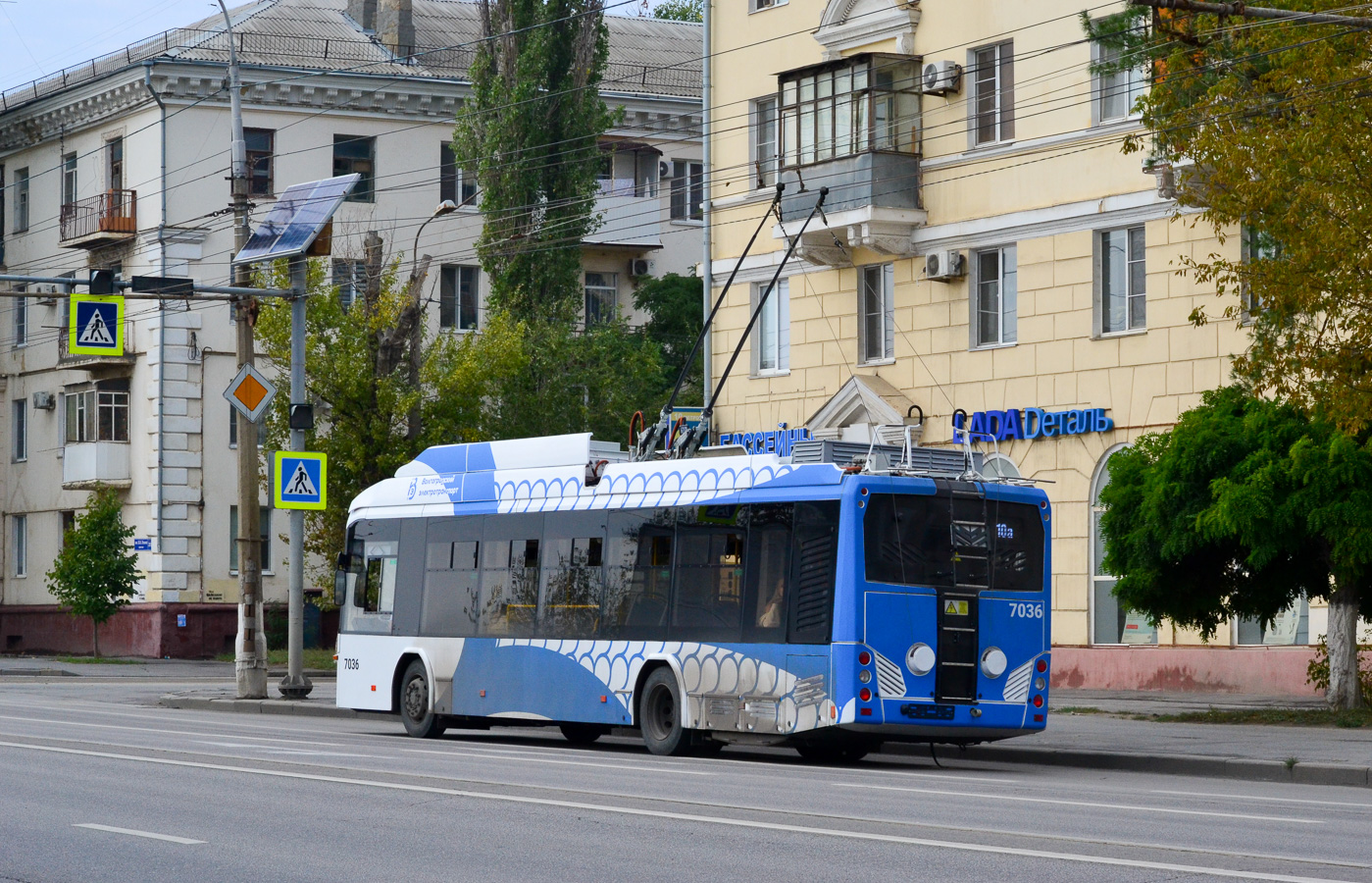 Волгоград, БКМ 32100D № 7036
