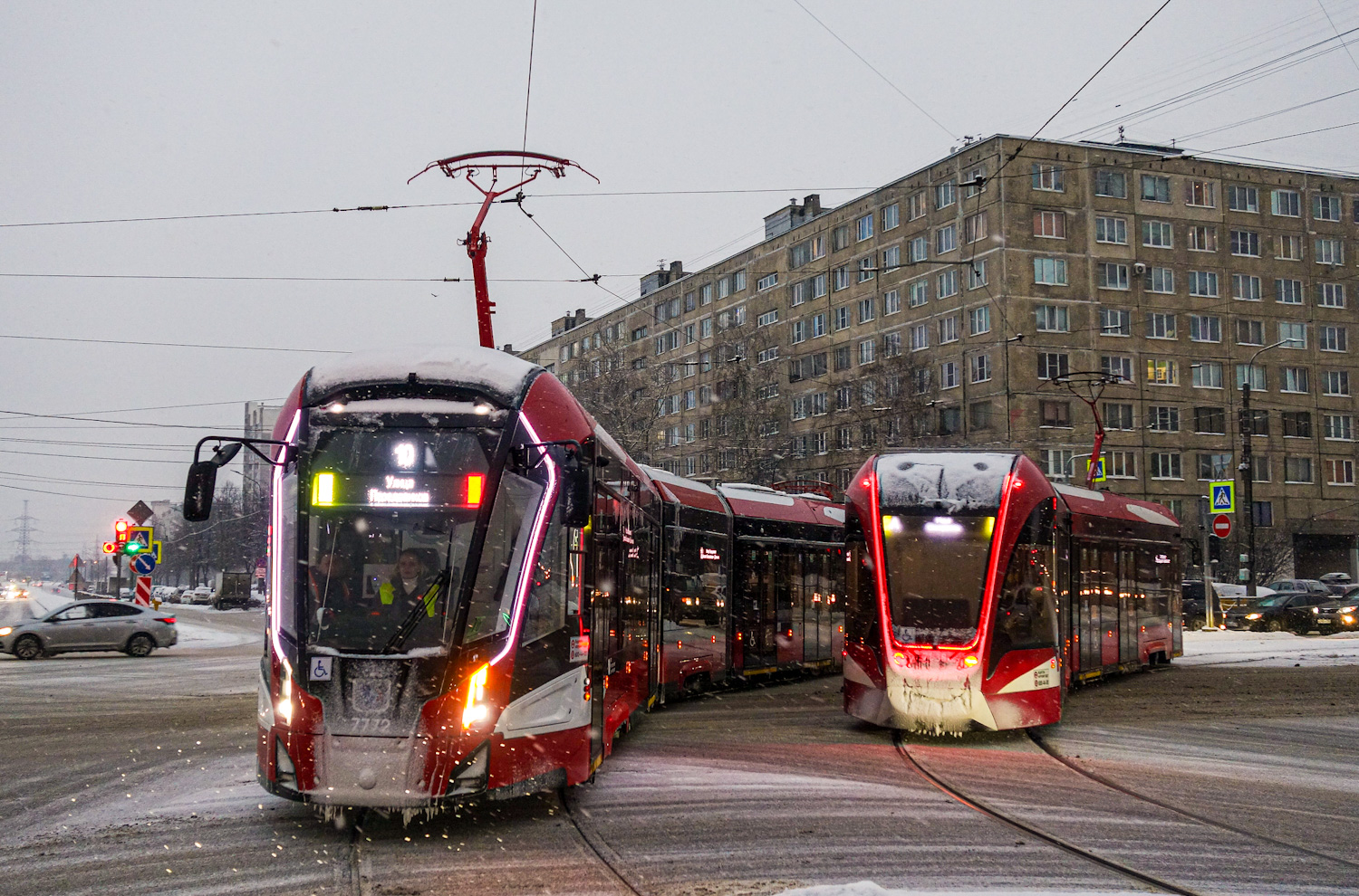 Санкт-Петербург, 71-932 «Невский» № 7772; Санкт-Петербург, 71-923М «Богатырь-М» № 7838
