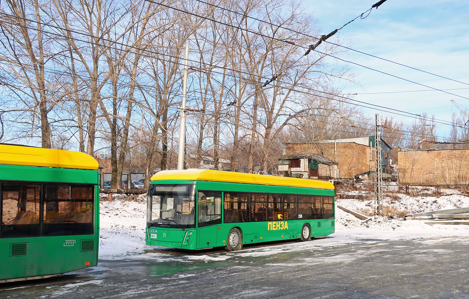 Пенза, УТТЗ-6241.01 «Горожанин» № 2328
