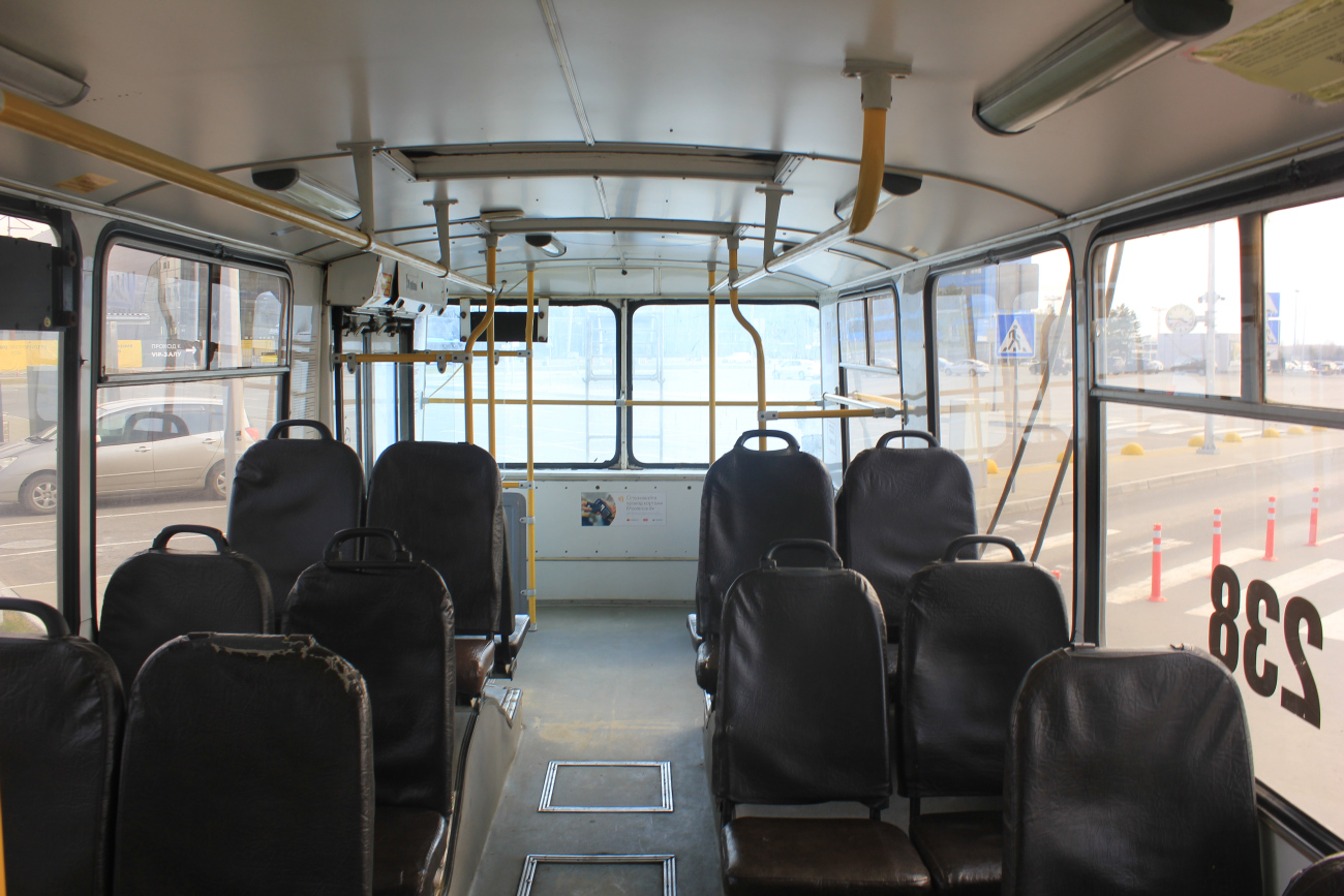 Хабаровск, ЗиУ-682Г-016.04 (с широкой 1-й дверью) № 238