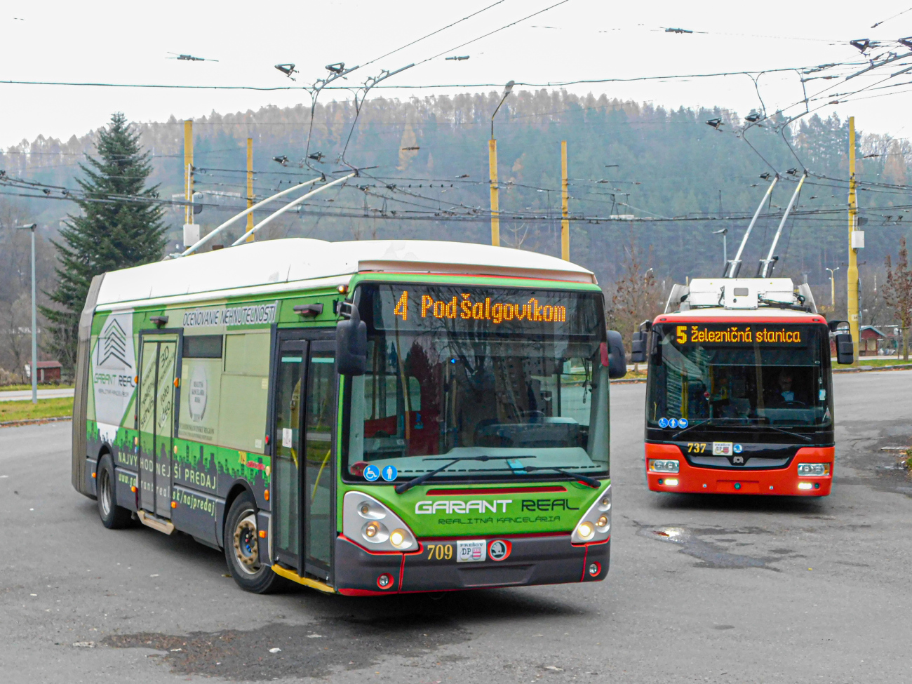 Прешов, Škoda 25Tr Irisbus Citelis № 709; Прешов, Škoda 30Tr SOR № 737