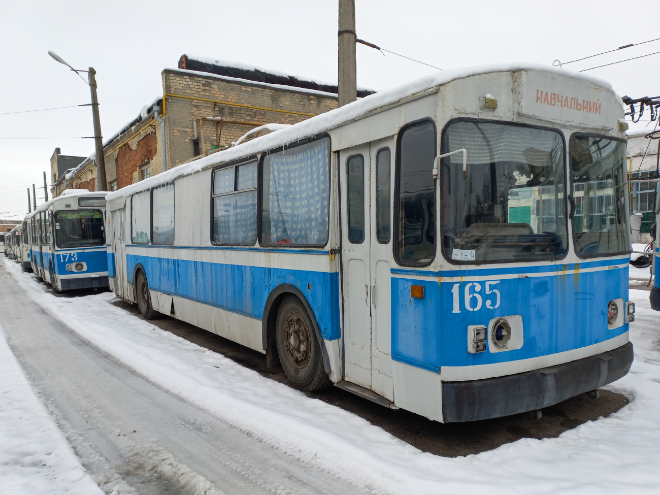 Хмельницкий, ЗиУ-682В № 165