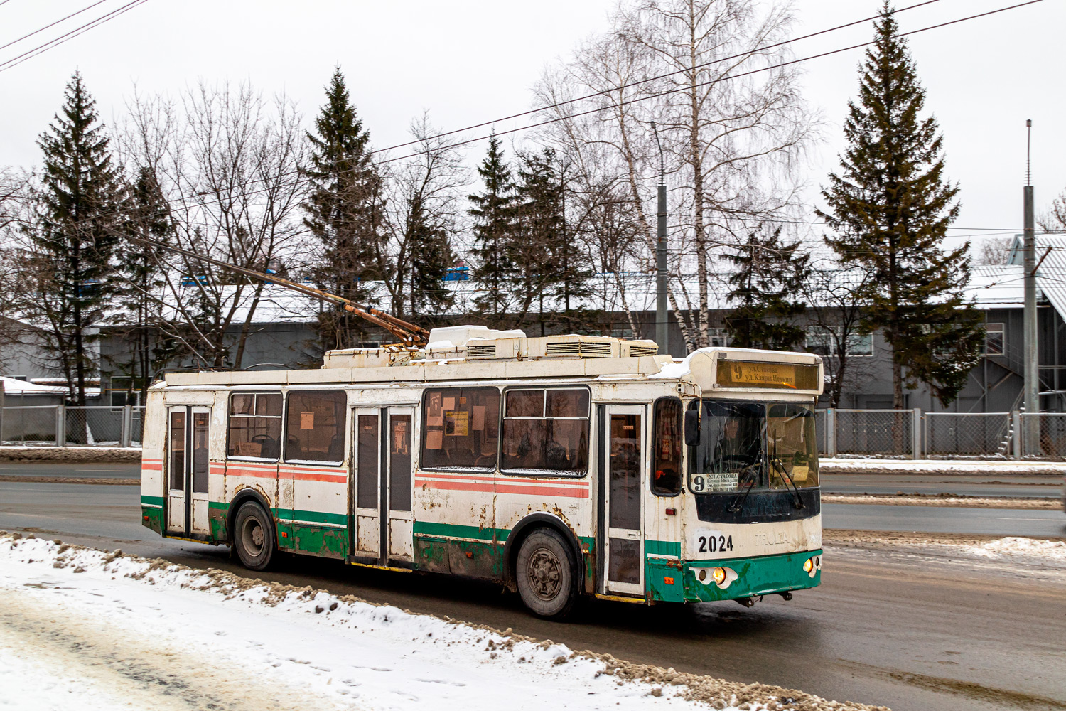 Пенза, ЗиУ-682Г-016.02 № 2024