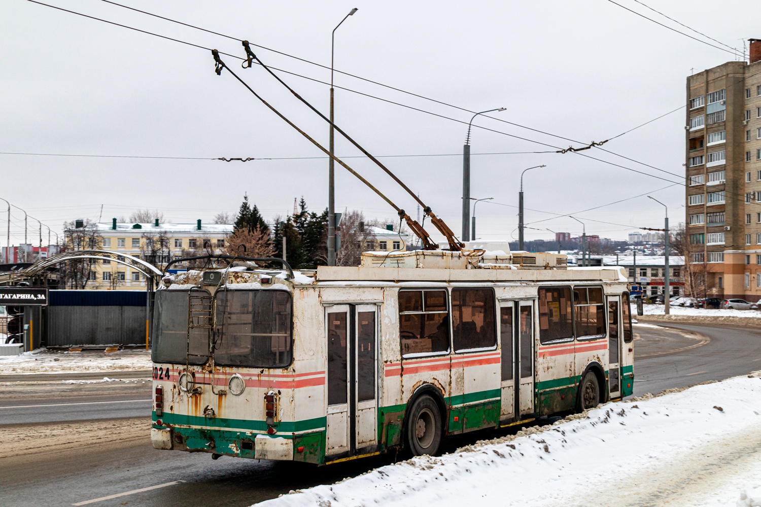 Пенза, ЗиУ-682Г-016.02 № 2024