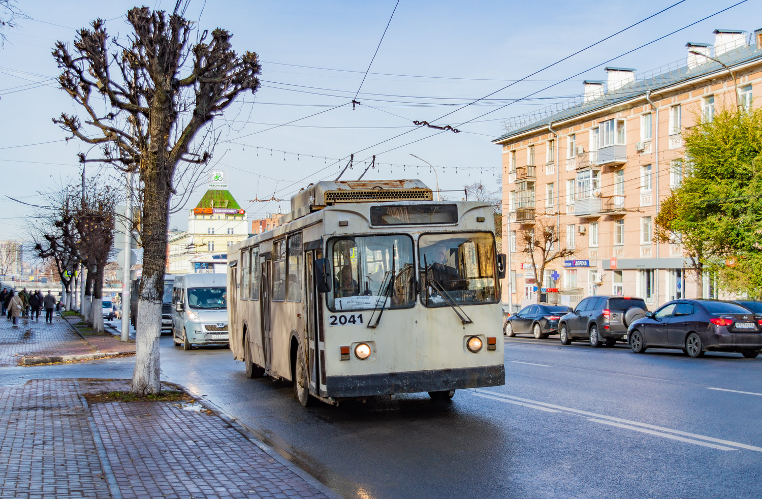 Рязань, ЗиУ-682ГМ1 (с широкой передней дверью) № 2041