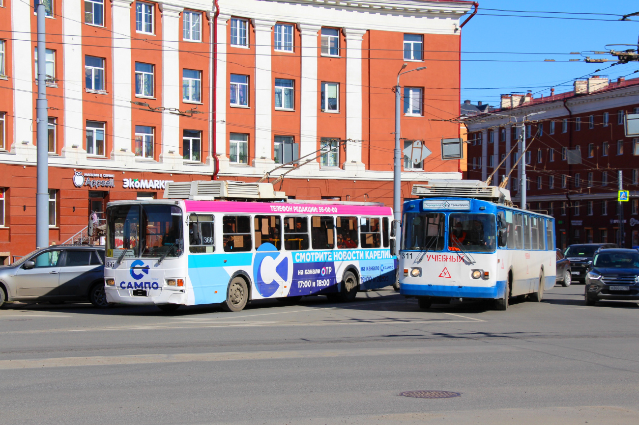 Петрозаводск, ЛиАЗ-5280 № 366; Петрозаводск, ЗиУ-682Г [Г00] № 311