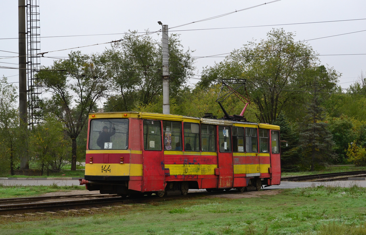 Волжский, 71-605 (КТМ-5М3) № 144