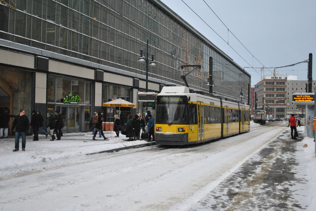 Berlin, Adtranz GT6N-ZR Nr 2011