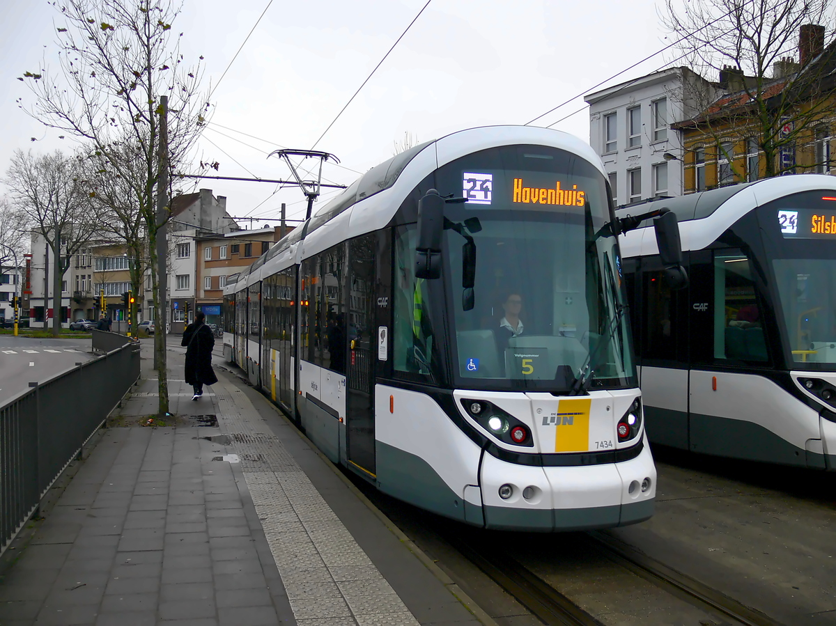 Антверпен, CAF Urbos 100 № 7434