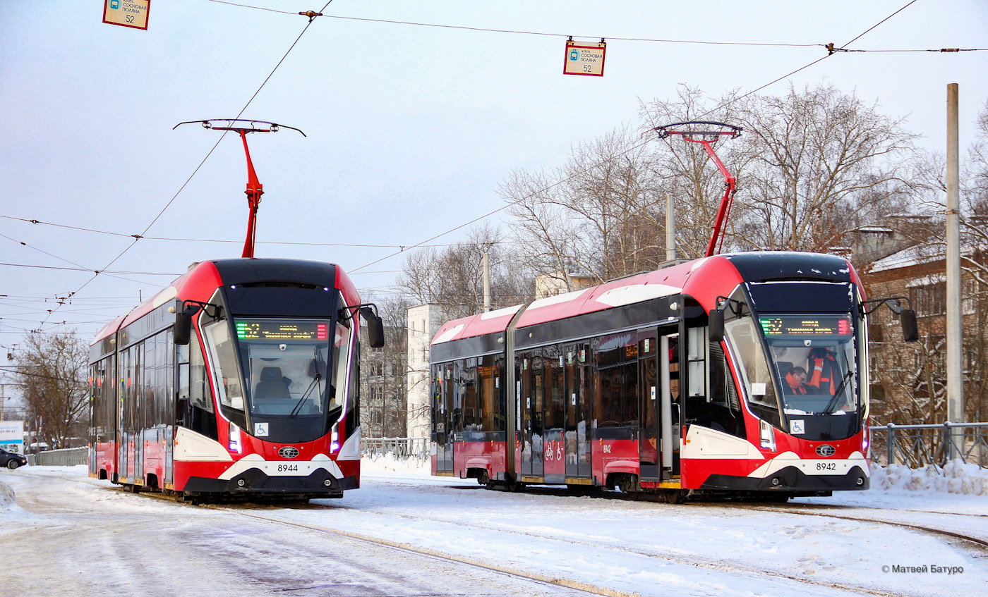 Санкт-Петербург, 71-923М «Богатырь-М» № 8944; Санкт-Петербург, 71-923М «Богатырь-М» № 8942