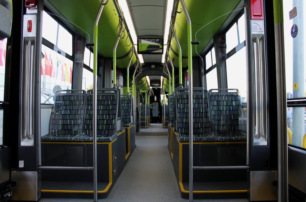 Ольштын, Solaris Tramino S111o № 3011; Гданьск — Trako 2015