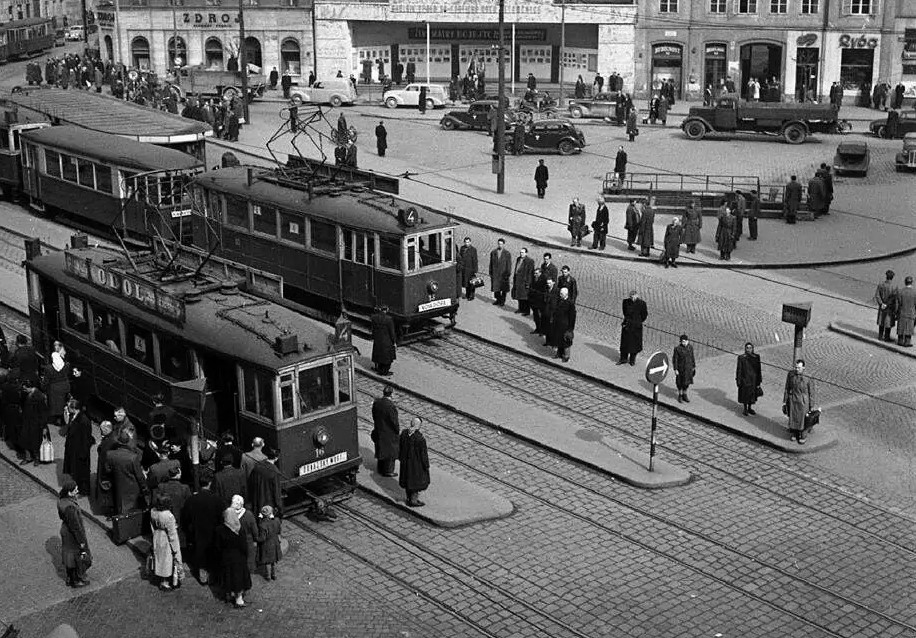 Братислава, BEÚS "Štvorokeňák" № 16; Братислава, BEÚS "Štvorokeňák" № 15