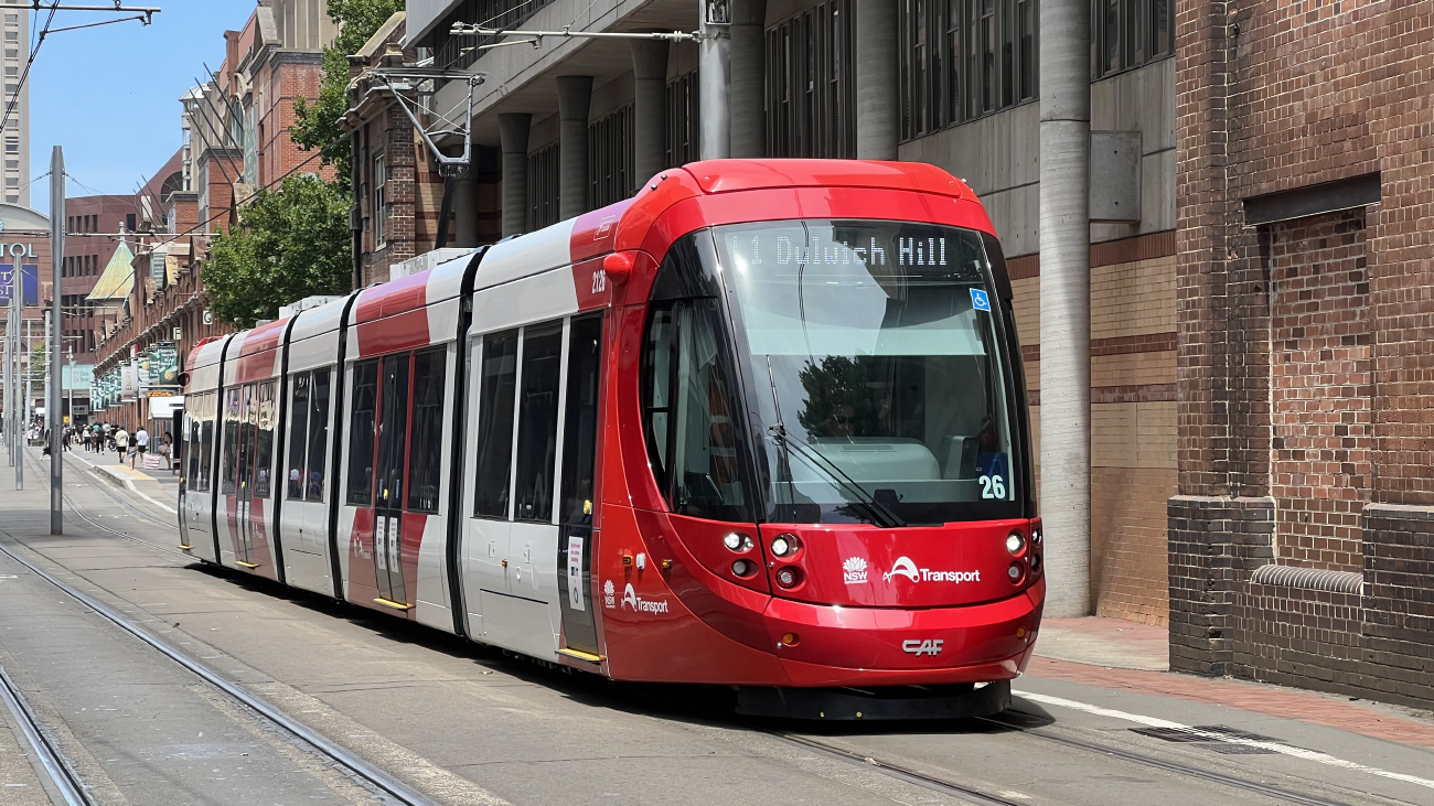 Сидней, CAF Urbos 100 № 2126 (26)