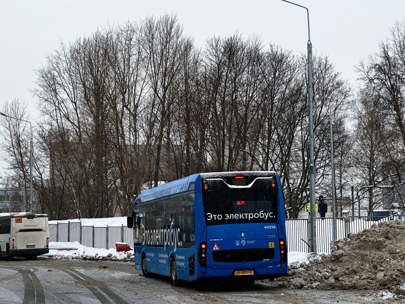 Москва, КАМАЗ-6282 № 410298