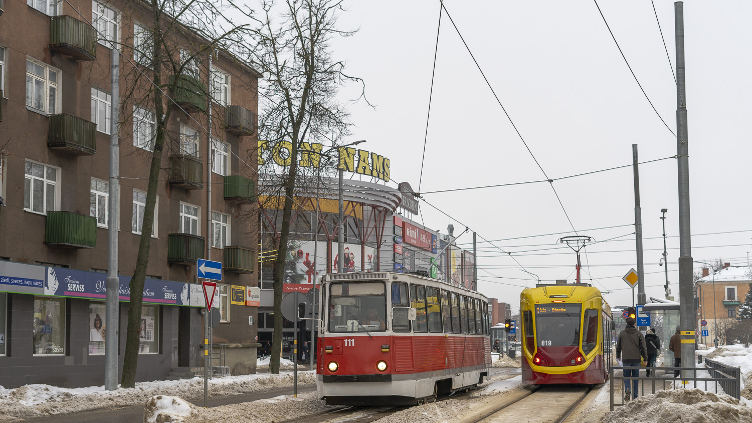Daugavpils, 71-605A — 111