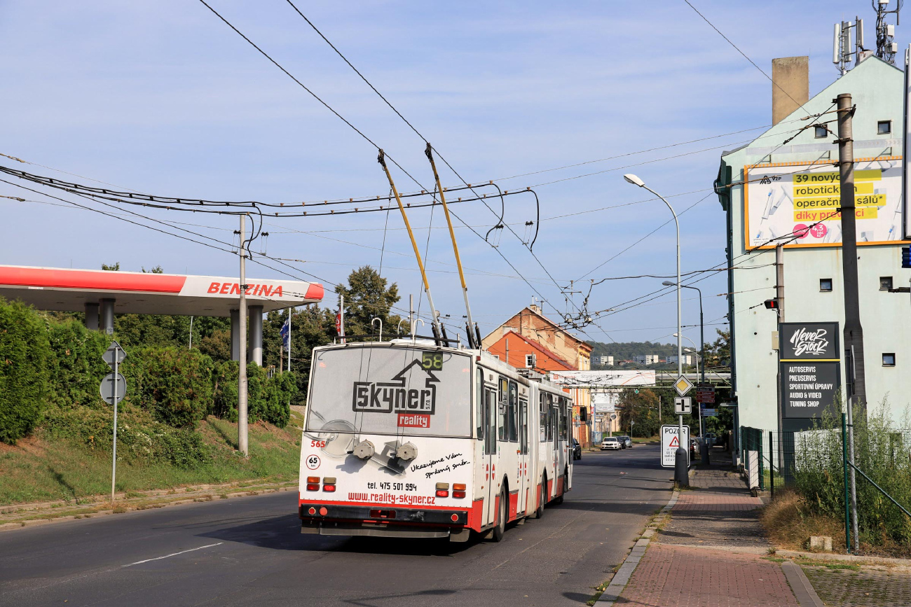 Ústí nad Labem, Škoda 15Tr13/6M č. 565