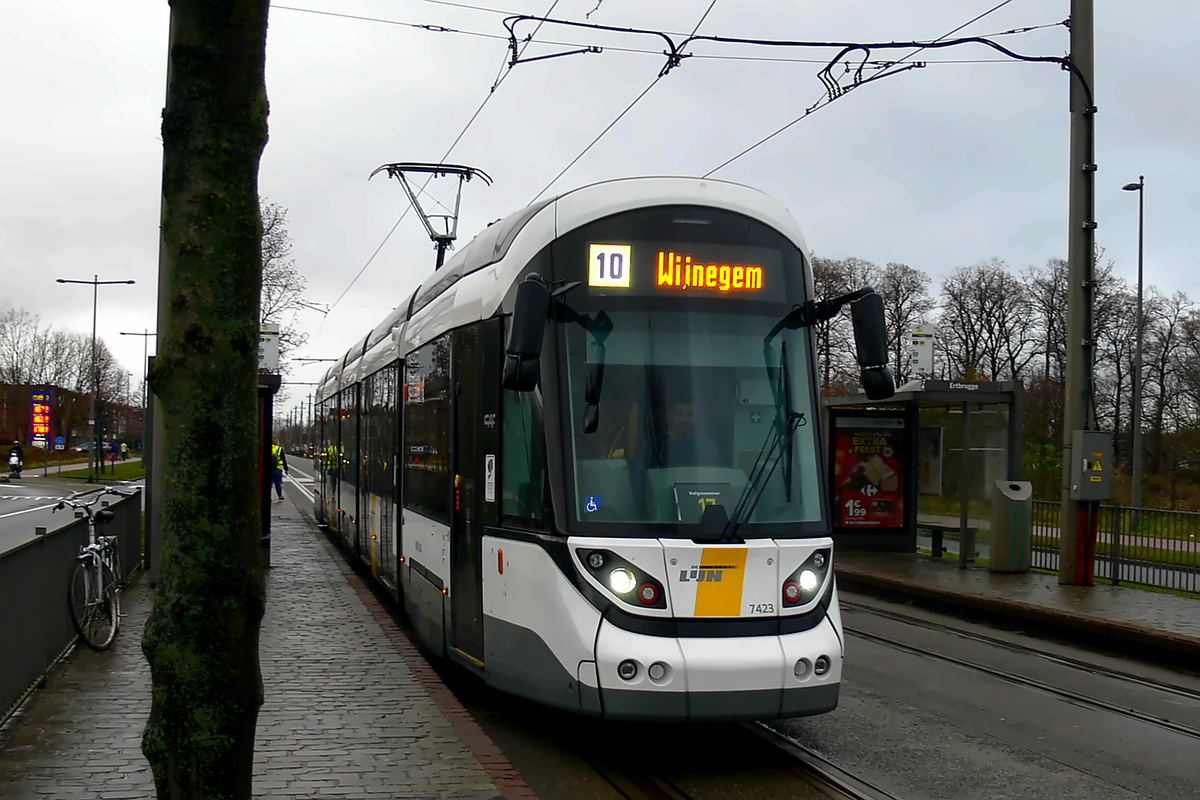 Антверпен, CAF Urbos 100 № 7423